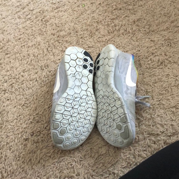 Nike free runs - Picture 3 of 4